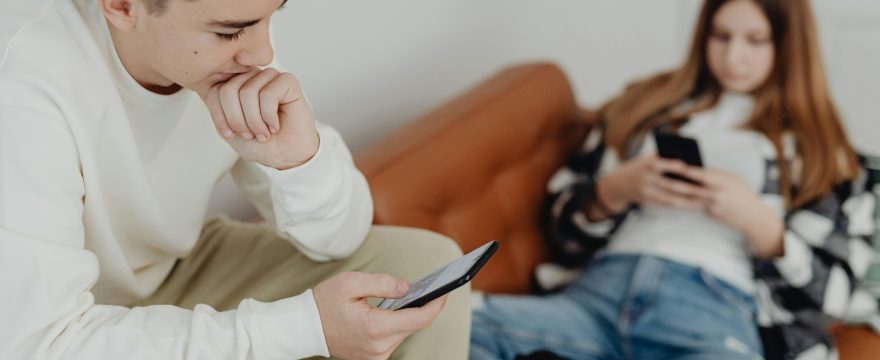 Platform Fatigue and the “Selective Social Media” Era